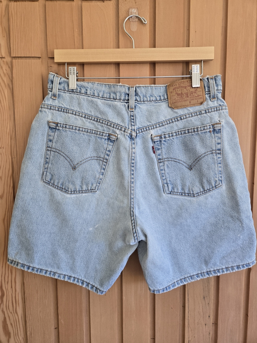 Vintage | Levi's Distressed Relax Fit  Jorts | Size 33